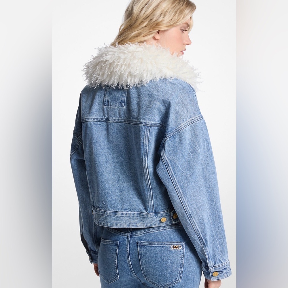 Host pick✨Michael Kors Jacket with White Faux Fur Excellent Condition (Less use)